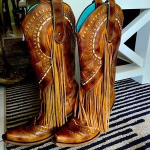 Fringe corral boots